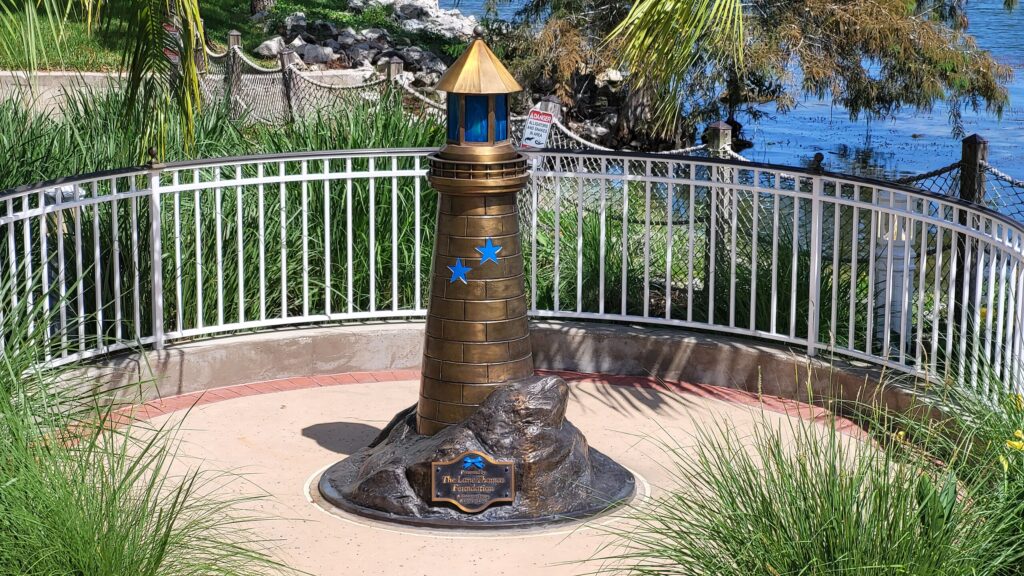 Lane Thomas Foundation lighthouse sculpture
